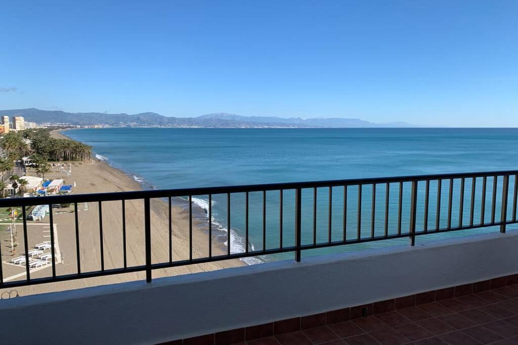 Amazing Frontline Sea Views Studio Apartment Castillo Del Vigia Torremolinos Exterior foto