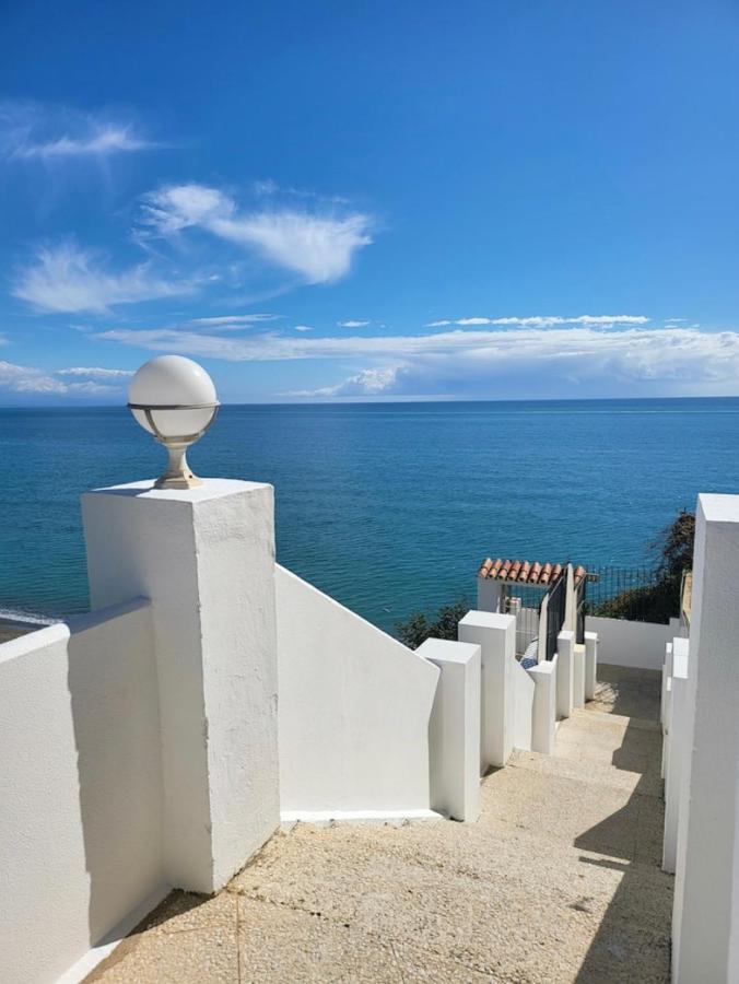 Amazing Frontline Sea Views Studio Apartment Castillo Del Vigia Torremolinos Exterior foto